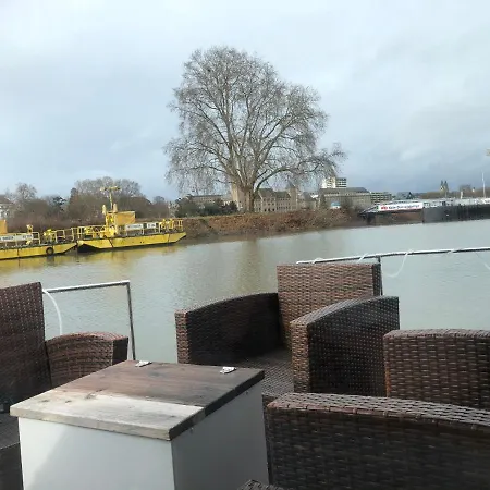 Hausbootferien24
